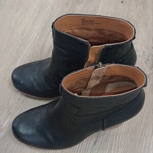 KORK-EASE Women's Black Leather Michelle Sculpted Wooden Heel Boot Size 7 M